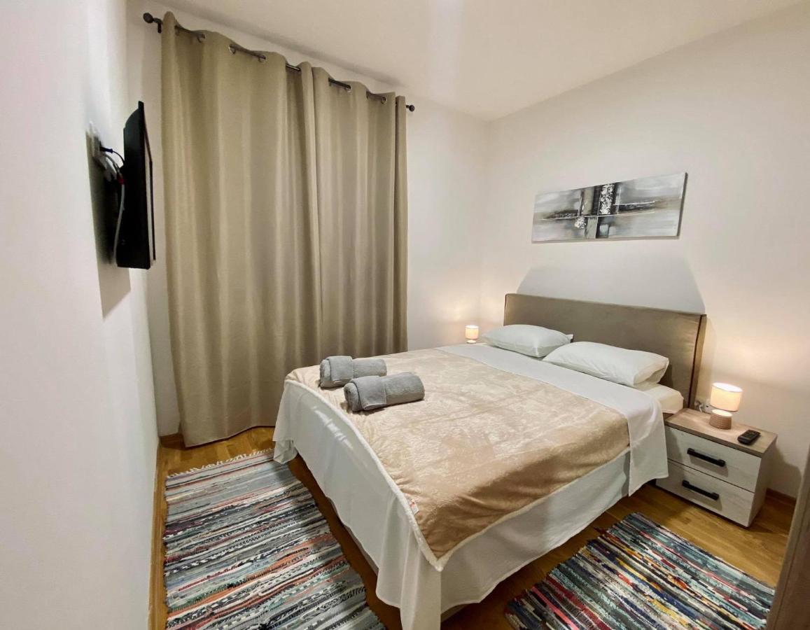 Newtown Apartment Nikšić Exteriör bild