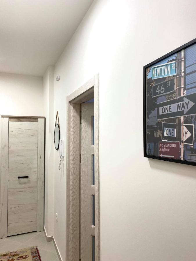 Newtown Apartment Nikšić Exteriör bild